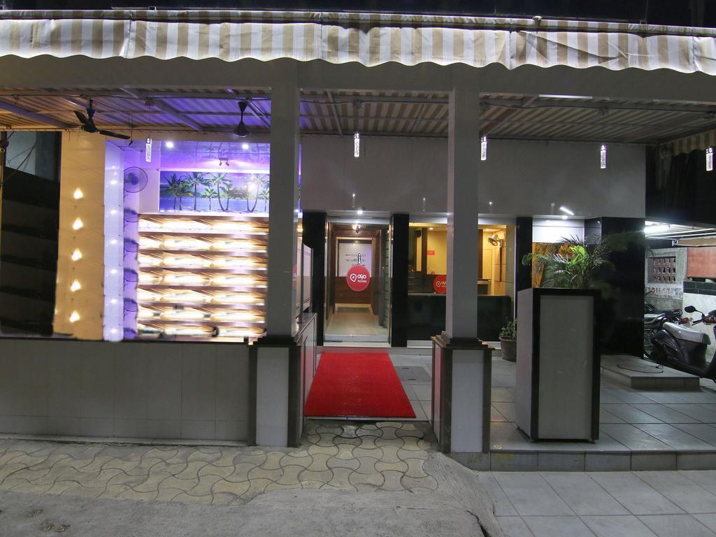 Hotel Panvel Palace Esterno foto